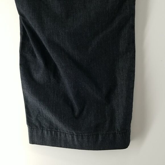 Tommy Hilfiger Jeans Women's Size 12 Dark Blue Capris Pockets Zipper Closure - Picture 6 of 10
